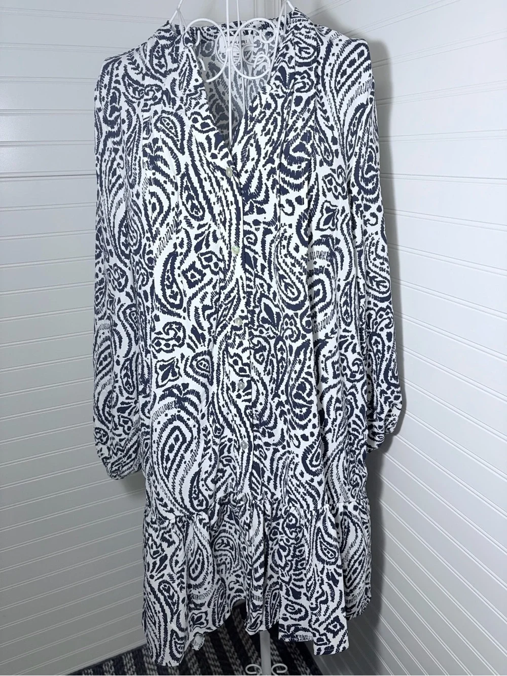 Navy & White Paisley Long Sleeve Tiered V-Neck Dress by